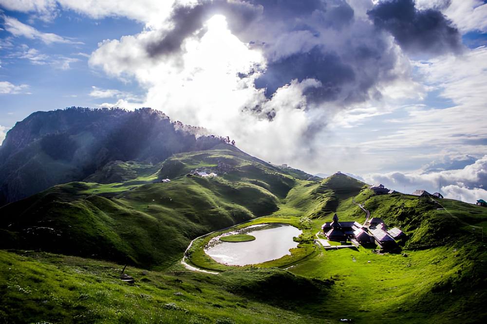 Kullu Manali Tour Package by Flight from Varanasi - Himachal Pradesh tour photo